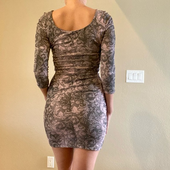 Gorgeous mini dress - Picture 3 of 3